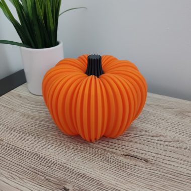 Lampka i dekoracja dynia