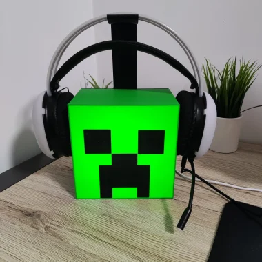 Creeper z Minecraft, lampka nocna i stojak na słuchawki 2w1