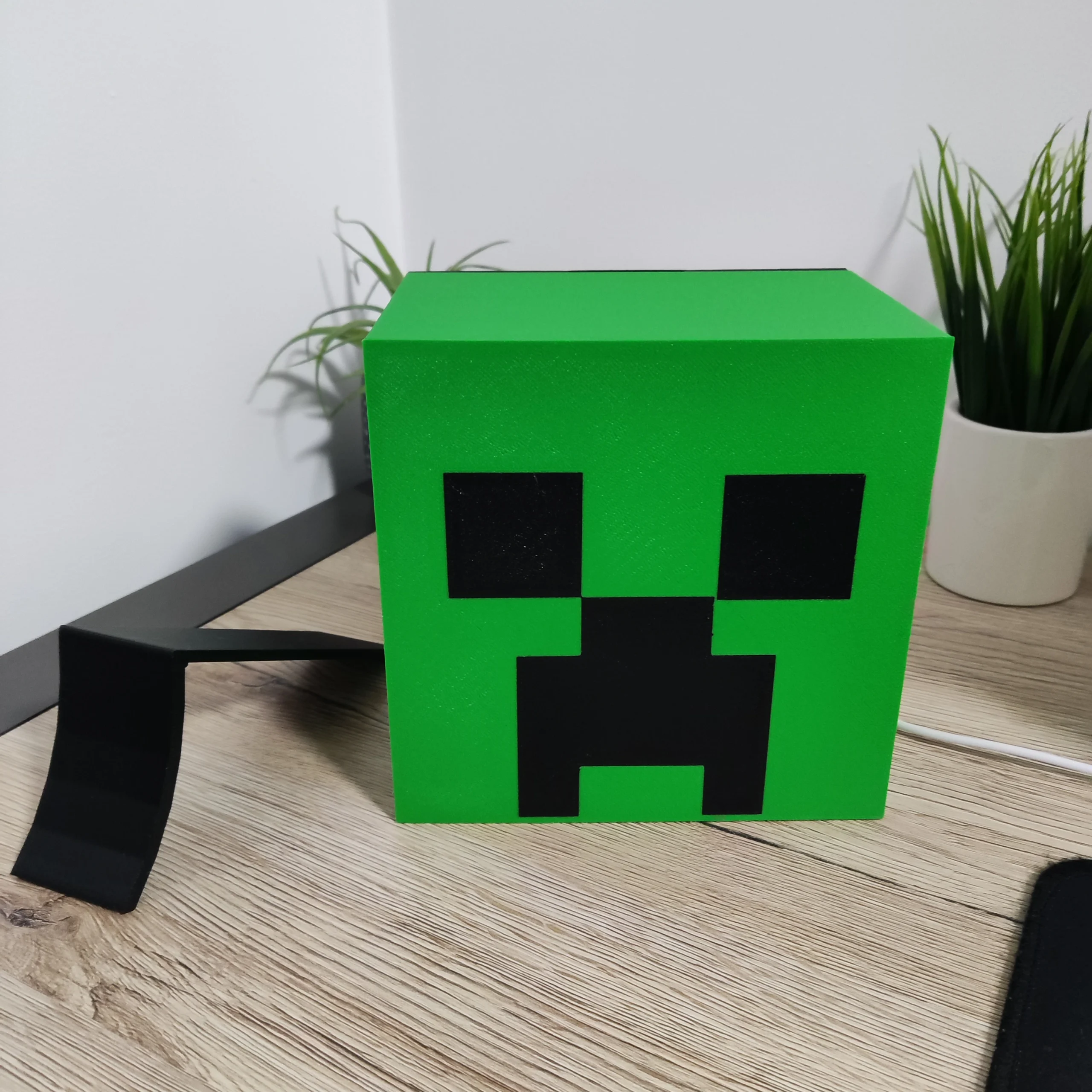 Creeper z Minecraft, lampka nocna i stojak na słuchawki 2w1 - obrazek 4