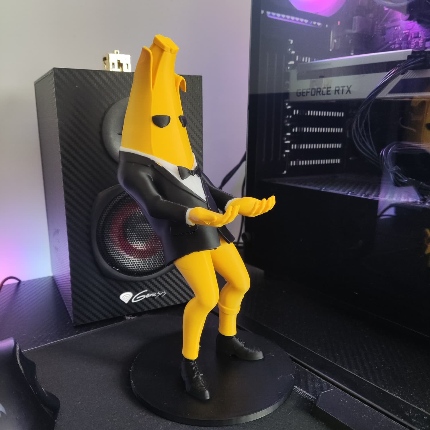 Stojak na Pada Banan Peely z Fortnite PS5 XBOX PC - obrazek 3